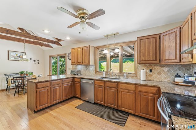 16 Palestine Road, Newtown, CT 06470
