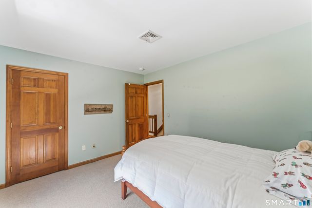 16 Palestine Road, Newtown, CT 06470