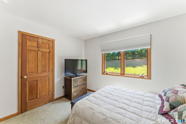 16 Palestine Road, Newtown, CT 06470
