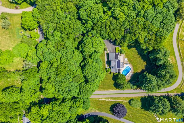 16 Palestine Road, Newtown, CT 06470