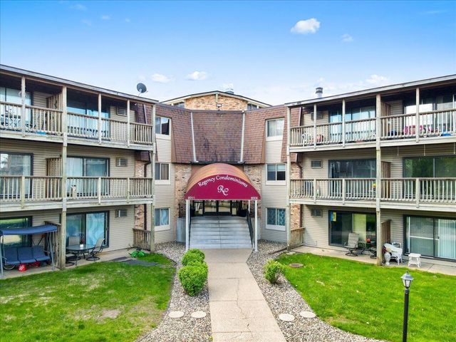 2011 E 122nd Street D11, Burnsville, MN 55337