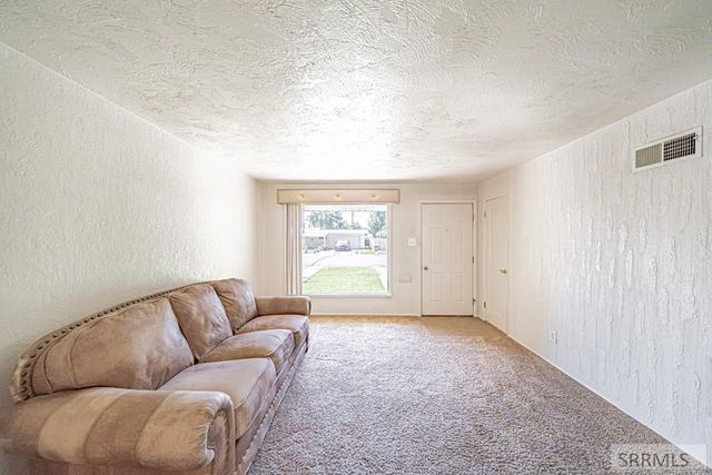 1005 Syringa Drive, Idaho Falls, ID 83401