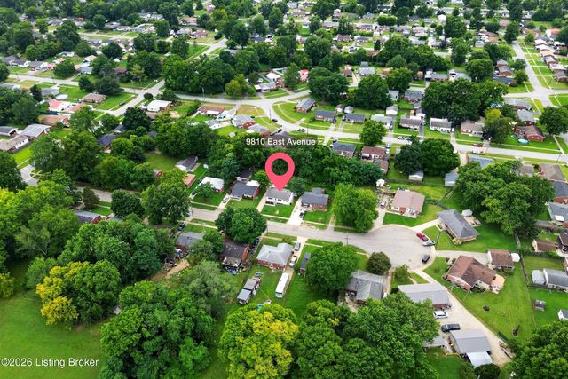 9810 East Ave, Louisville, KY 40272
