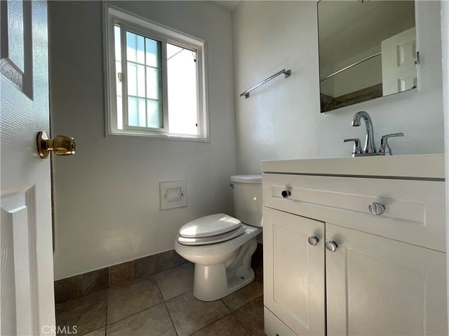 10244 S Van Ness Avenue, Los Angeles, CA 90047