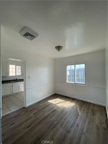 10244 S Van Ness Avenue, Los Angeles, CA 90047