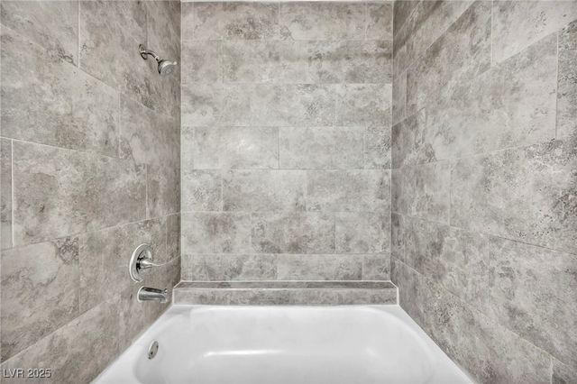 4300 North Lamont Street 234, Las Vegas, NV 89115