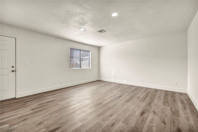4300 North Lamont Street 234, Las Vegas, NV 89115