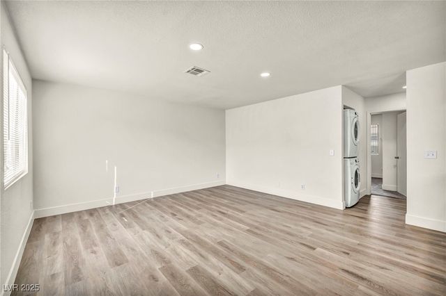 4300 North Lamont Street 234, Las Vegas, NV 89115