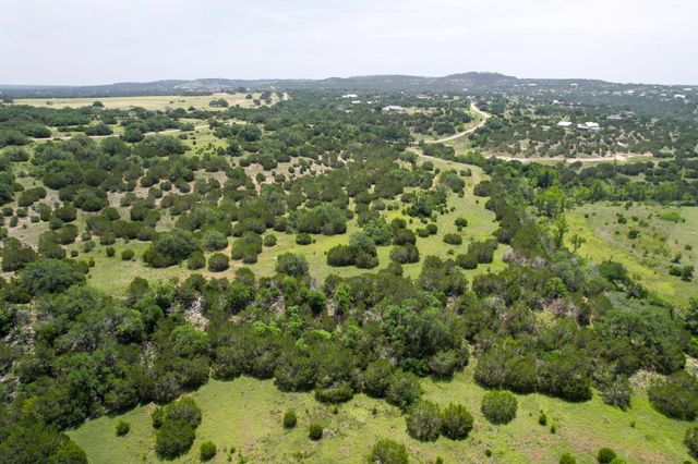 831 Hidden Creek DR, Dripping Springs, TX 78620
