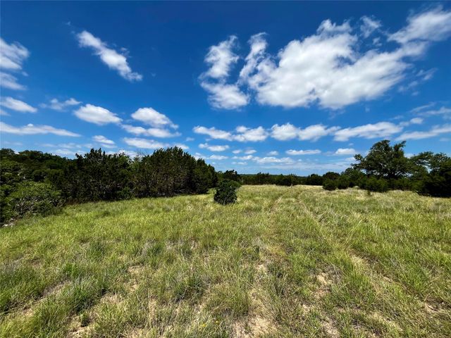 831 Hidden Creek DR, Dripping Springs, TX 78620