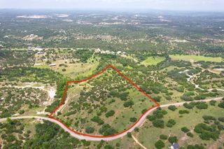 831 Hidden Creek DR, Dripping Springs, TX 78620
