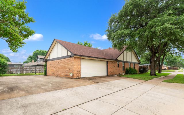 5644 Guadalajara Drive, North Richland Hills, TX 76180