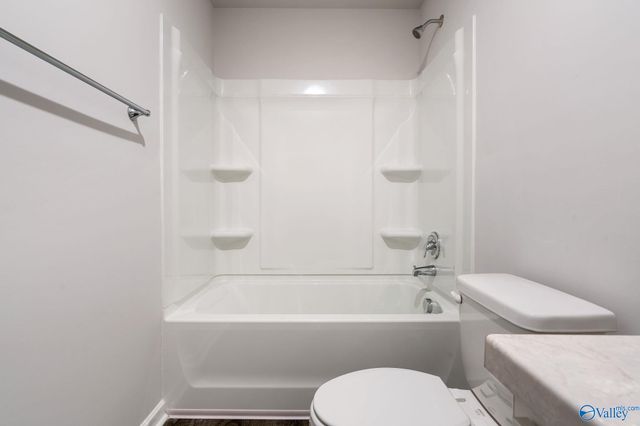 4025 Mckenzie Drive, Decatur, AL 35603