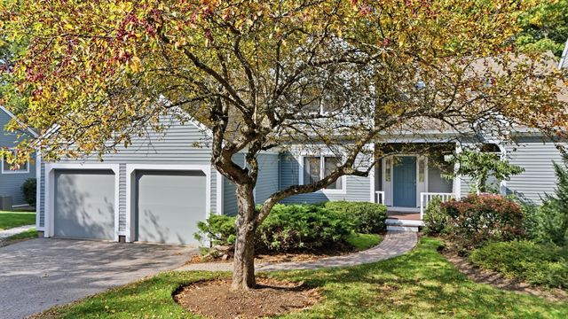 14 Windingwood Ln 14, Acton, MA 01720