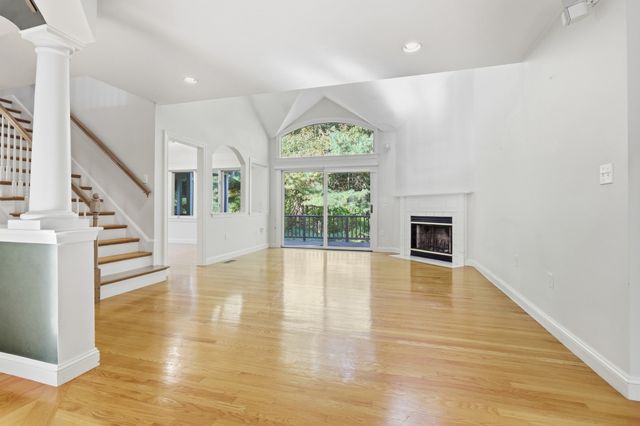 14 Windingwood Ln 14, Acton, MA 01720