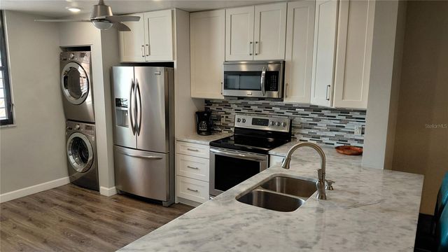 146 WILD PALM DR 146, Bradenton, FL 34210