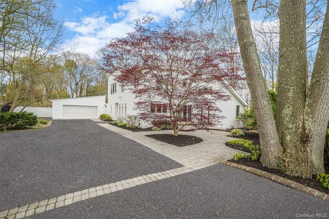 61 Park Avenue, Blue Point, NY 11715