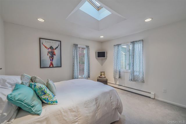 61 Park Avenue, Blue Point, NY 11715