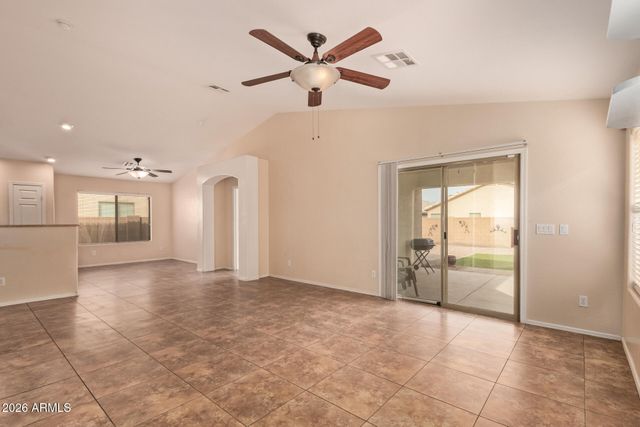 45652 W WINDMILL Drive, Maricopa, AZ 85139