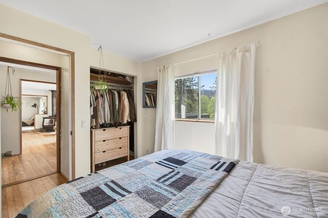 865 E Valley Road, Skamokawa, WA 98647