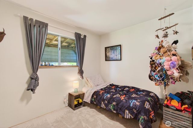 865 E Valley Road, Skamokawa, WA 98647