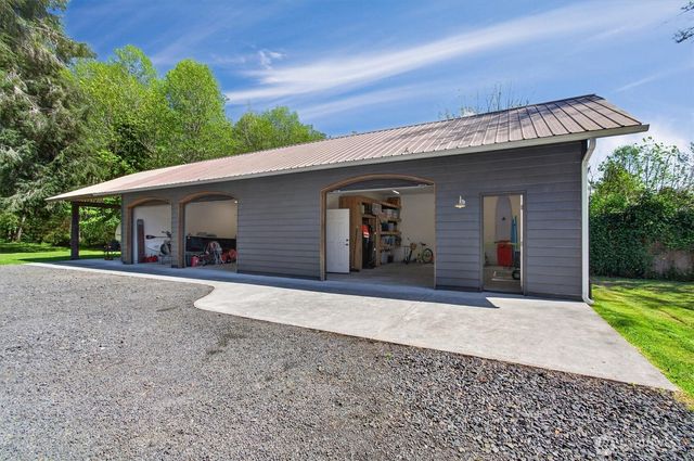 865 E Valley Road, Skamokawa, WA 98647