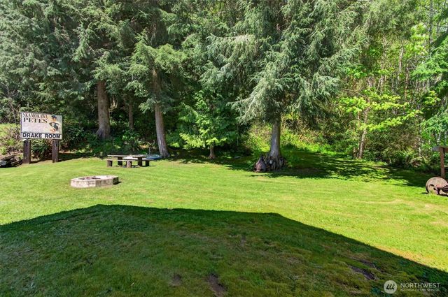 865 E Valley Road, Skamokawa, WA 98647