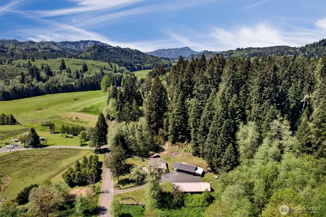 865 E Valley Road, Skamokawa, WA 98647