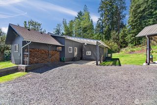865 E Valley Road, Skamokawa, WA 98647