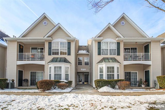 454 Cambridge Drive, Butler Borough, NJ 07405