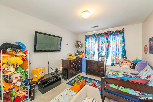 454 Cambridge Drive, Butler Borough, NJ 07405