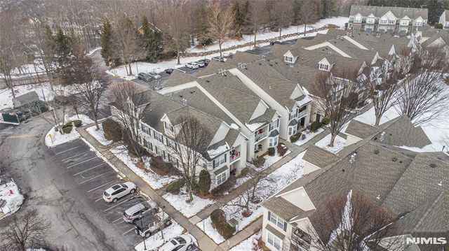 454 Cambridge Drive, Butler Borough, NJ 07405