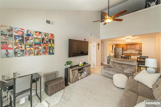 454 Cambridge Drive, Butler Borough, NJ 07405