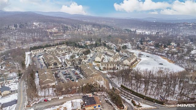 454 Cambridge Drive, Butler Borough, NJ 07405