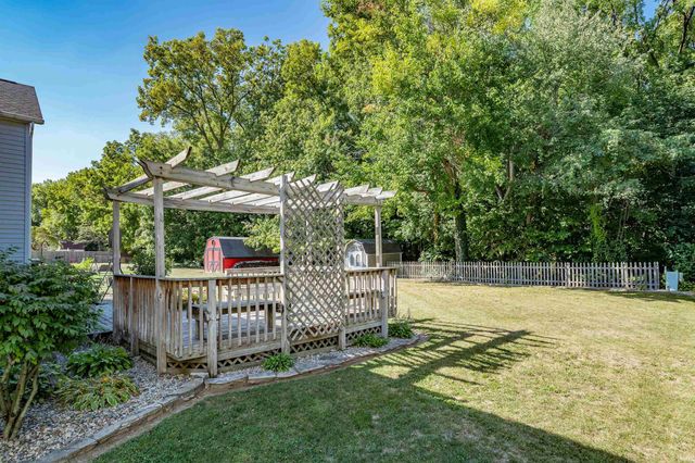 7901 Glenoak Parkway, Fort Wayne, IN 46815