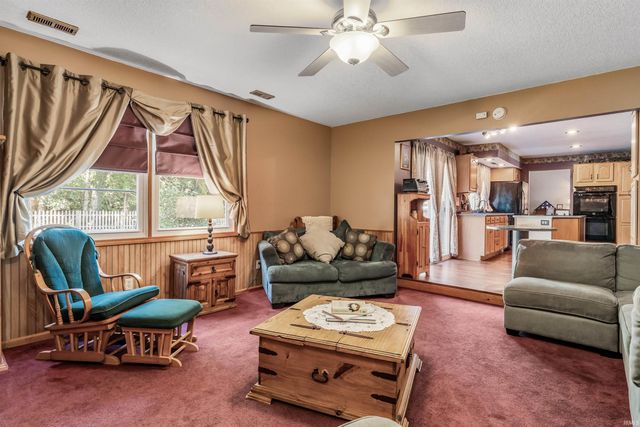 7901 Glenoak Parkway, Fort Wayne, IN 46815