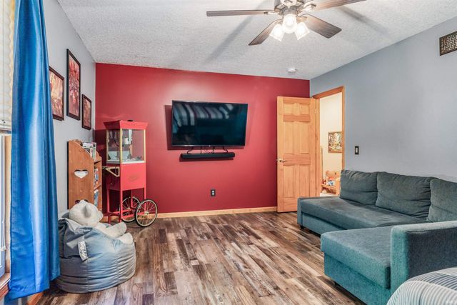 7901 Glenoak Parkway, Fort Wayne, IN 46815
