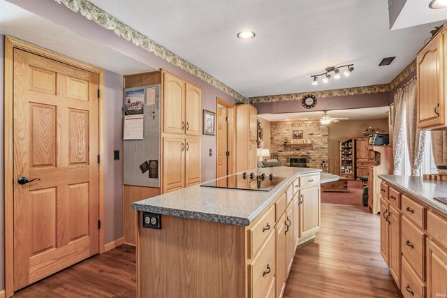 7901 Glenoak Parkway, Fort Wayne, IN 46815