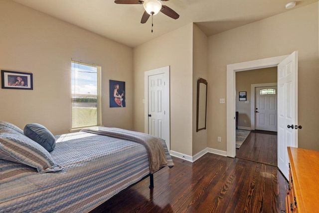314 and 312 W 3rd ST, Taylor, TX 76574