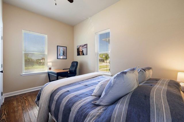 314 and 312 W 3rd ST, Taylor, TX 76574