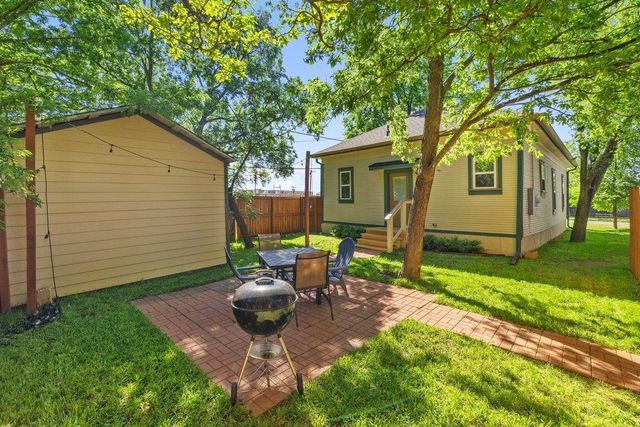 314 and 312 W 3rd ST, Taylor, TX 76574