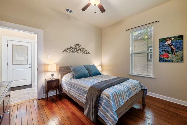 314 and 312 W 3rd ST, Taylor, TX 76574