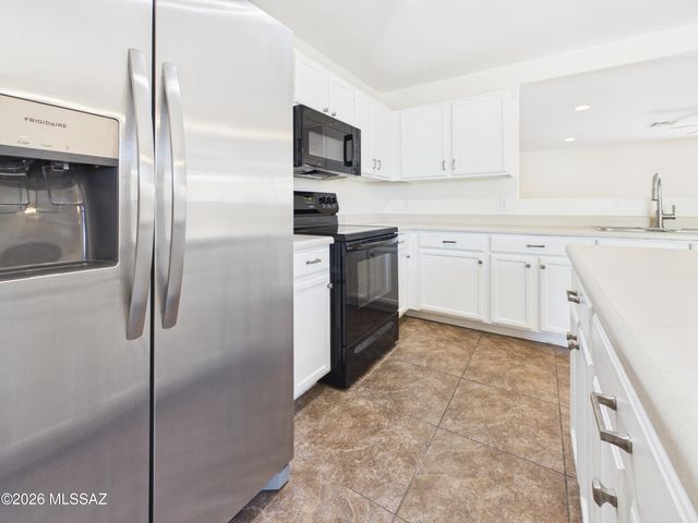 9974 E Deer Trail, Tucson, AZ 85748