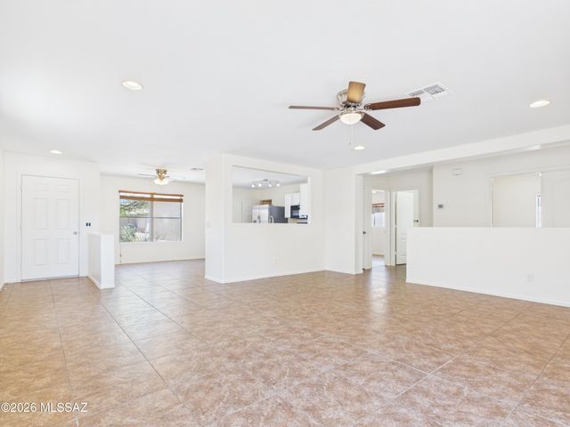 9974 E Deer Trail, Tucson, AZ 85748