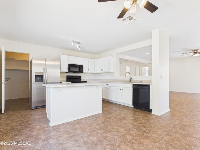 9974 E Deer Trail, Tucson, AZ 85748