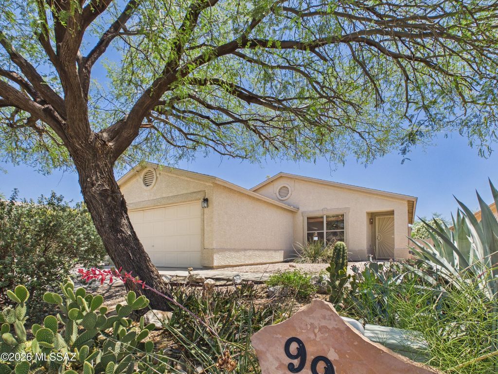 9974 E Deer Trail, Tucson, AZ 85748