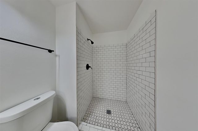 2137 Parkdale Drive, Houston, TX 77339