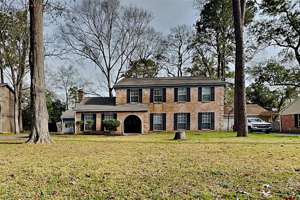 2137 Parkdale Drive, Houston, TX 77339