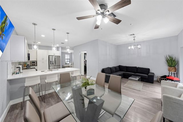 156 SW 185th Way, Pembroke Pines, FL 33029