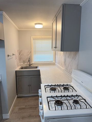 324 Granite St A, Quincy, MA 02169